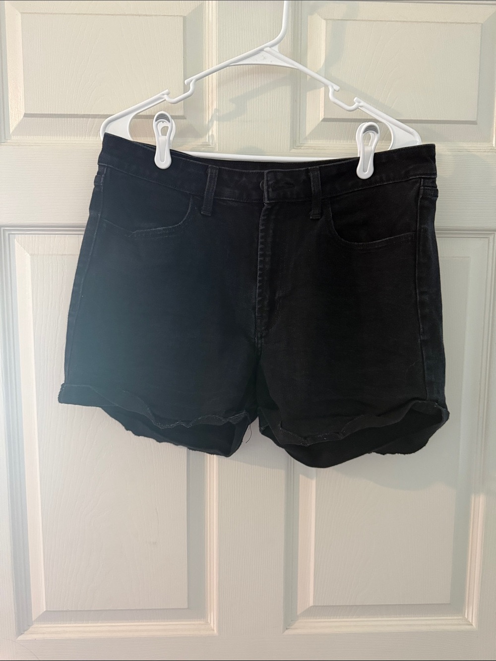 Old Navy Black Denim Rolled Hem Jean Shorts